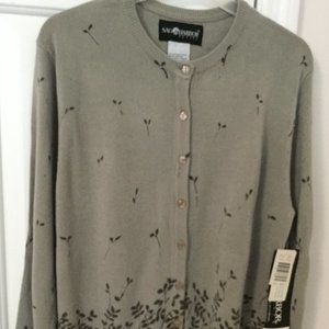 💜💗💜Bundle 2 items for $25.00